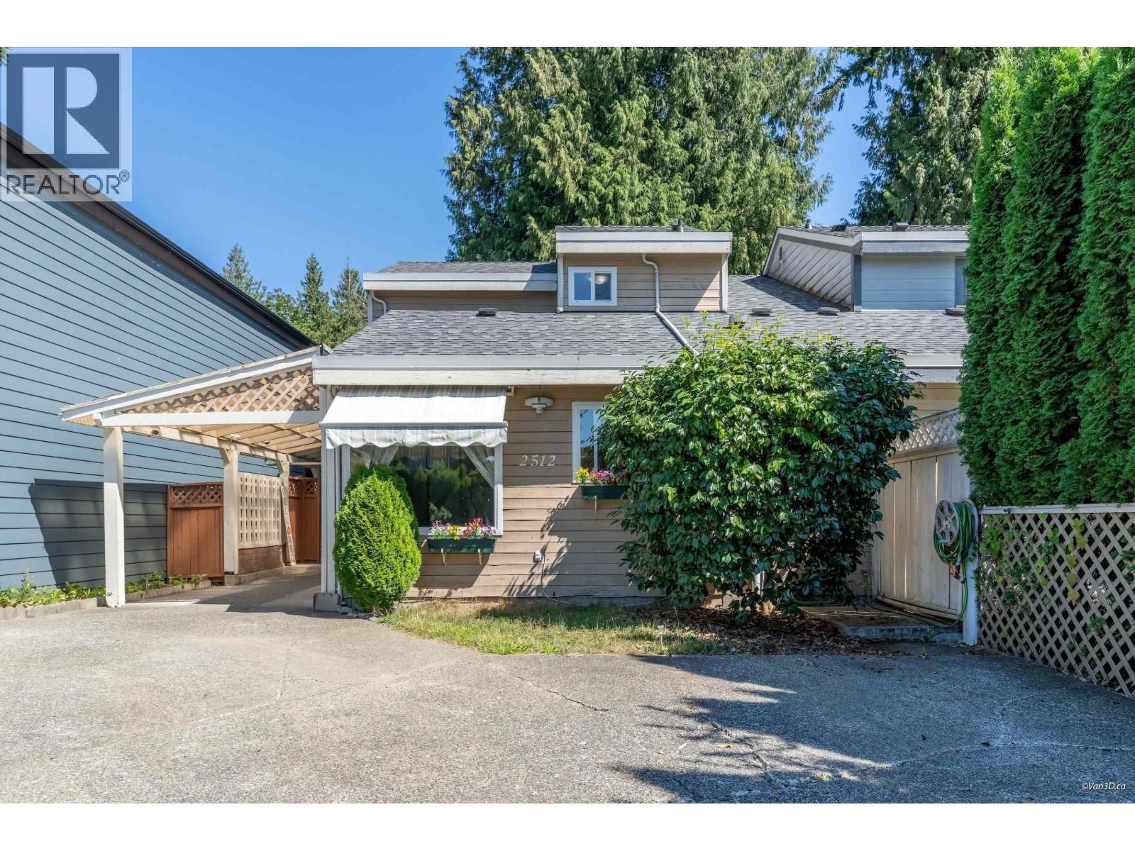 2512 BURIAN Drive, Coquitlam, British Columbia V3K 5W9