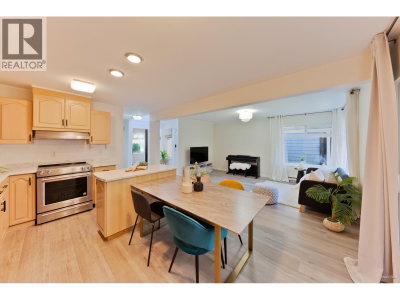 2512 BURIAN Drive | Coquitlam British Columbia | Slide Image Eight