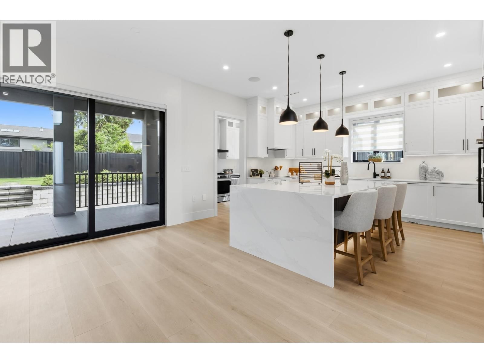 1575 CORNELL Avenue, Coquitlam, British Columbia V3J 3A2