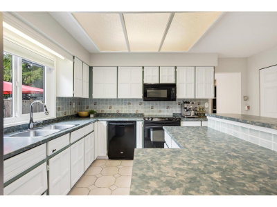 20461 46TH Avenue | Langley British Columbia | Slide Image Eleven