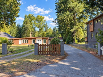 13897 56A Avenue | Surrey British Columbia | Slide Image Eight