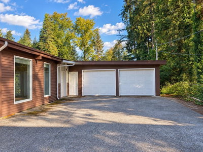 13897 56A Avenue | Surrey British Columbia | Slide Image Nine