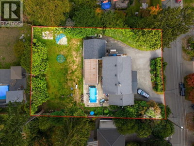 787 ROSLYN Boulevard | North Vancouver British Columbia | Slide Image Two