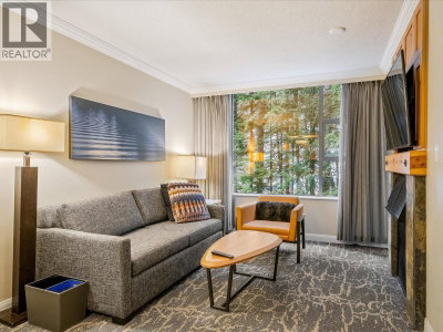 4090 WHISTLER Way | Whistler British Columbia | Slide Image Nine