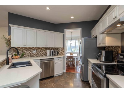 36309 AUGUSTON Parkway South | Abbotsford British Columbia | Slide Image Ten