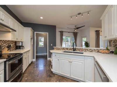 36309 AUGUSTON Parkway South | Abbotsford British Columbia | Slide Image Nine