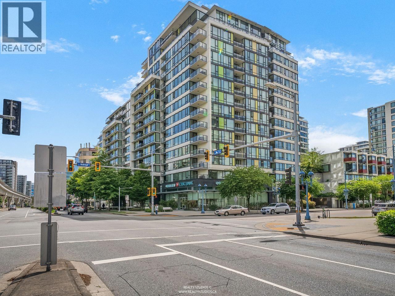 7988 ACKROYD Road, Richmond, British Columbia V6X 0K6