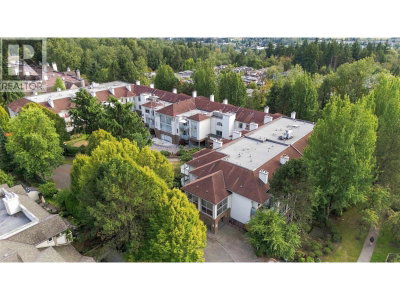 6742 STATION HILL Court | Burnaby British Columbia | Slide Image Thirty-five