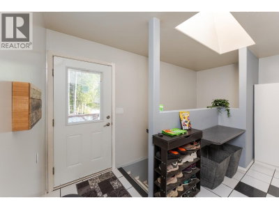 475 VALHALLA Road | Prince George British Columbia | Slide Image Two
