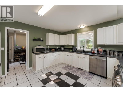 475 VALHALLA Road | Prince George British Columbia | Slide Image Four