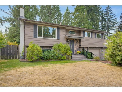 20424 43A Avenue | Langley British Columbia | Slide Image Two