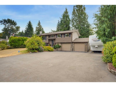 20424 43A Avenue | Langley British Columbia | Slide Image Three