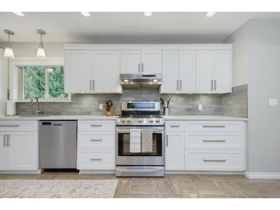 20424 43A Avenue | Langley British Columbia | Slide Image Nine
