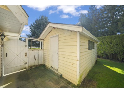 8891 157 Street | Surrey British Columbia | Slide Image Twenty-three