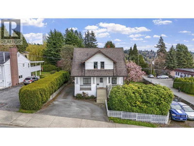 319 MARMONT Street | Coquitlam British Columbia | Slide Image Three