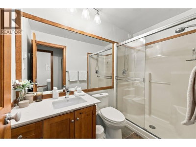 4652 BLACKCOMB Way | Whistler British Columbia | Slide Image Fifteen