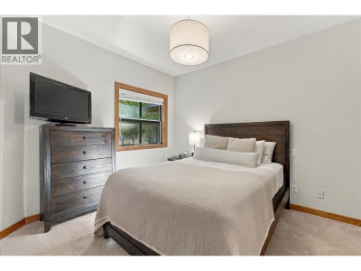 4652 BLACKCOMB Way | Whistler British Columbia | Slide Image Sixteen