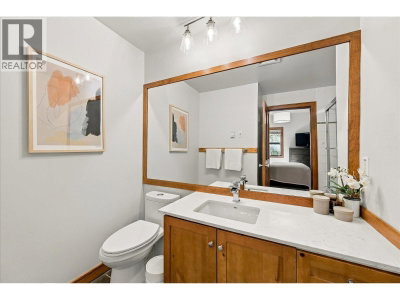 4652 BLACKCOMB Way | Whistler British Columbia | Slide Image Eighteen