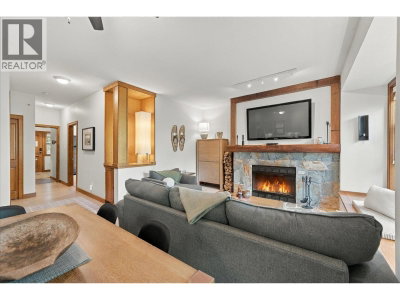 4652 BLACKCOMB Way | Whistler British Columbia | Slide Image Three