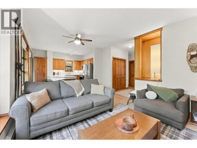 4652 BLACKCOMB Way | Whistler British Columbia | Slide Image Five