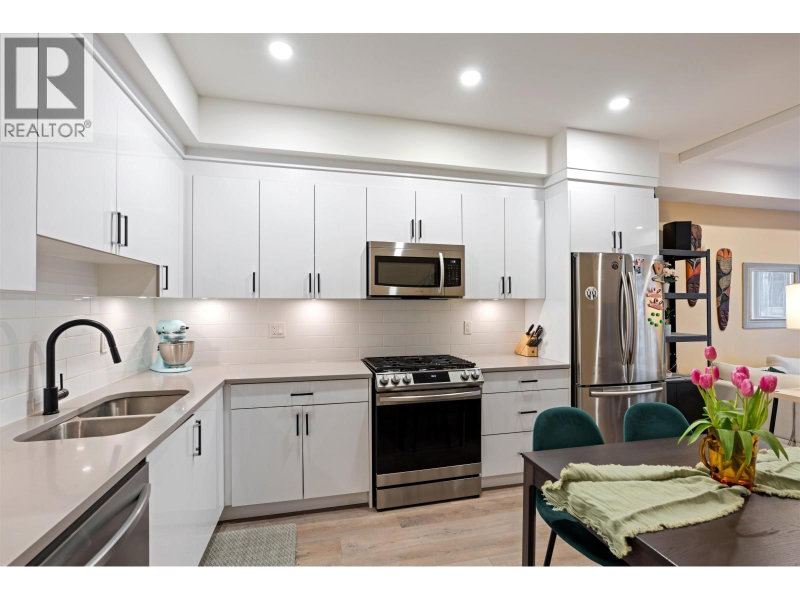 37808 THIRD Avenue Squamish British Columbia, V8B 1B9 - 3 Bedrooms Condo For Sale