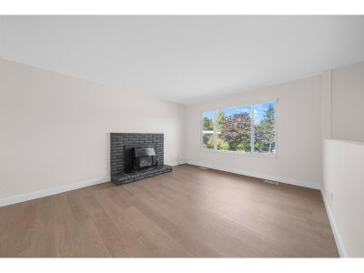 32114 MOUAT Drive | Abbotsford British Columbia | Slide Image Two