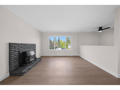 32114 MOUAT Drive | Abbotsford British Columbia | Slide Image Four