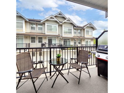 8277 161 Street | Surrey British Columbia | Slide Image Eight