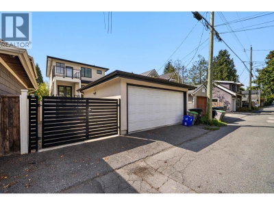 3123 16TH Avenue | Vancouver British Columbia | Slide Image Thirty-six
