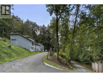 26280 GRANT Avenue | Maple Ridge British Columbia | Slide Image Thirty-five