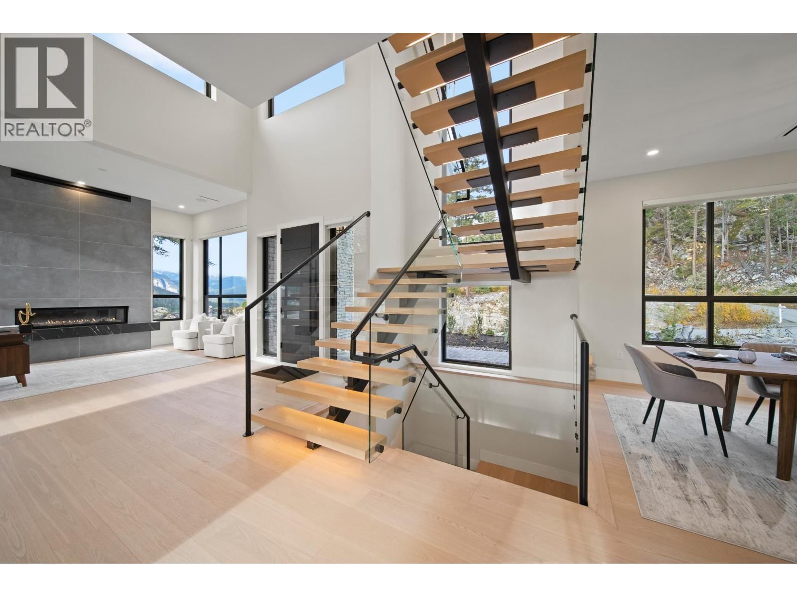 9289 STELLER'S Way property photo