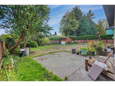 15676 97A Avenue | Surrey British Columbia | Slide Image Twenty-nine