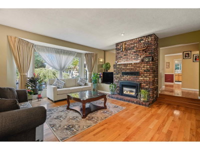 15676 97A Avenue | Surrey British Columbia | Slide Image Five