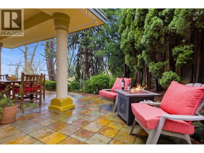 2635 ROSEBERY Avenue | West Vancouver British Columbia | Slide Image Four