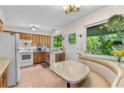 19949 51 Avenue | Langley British Columbia | Slide Image Fourteen