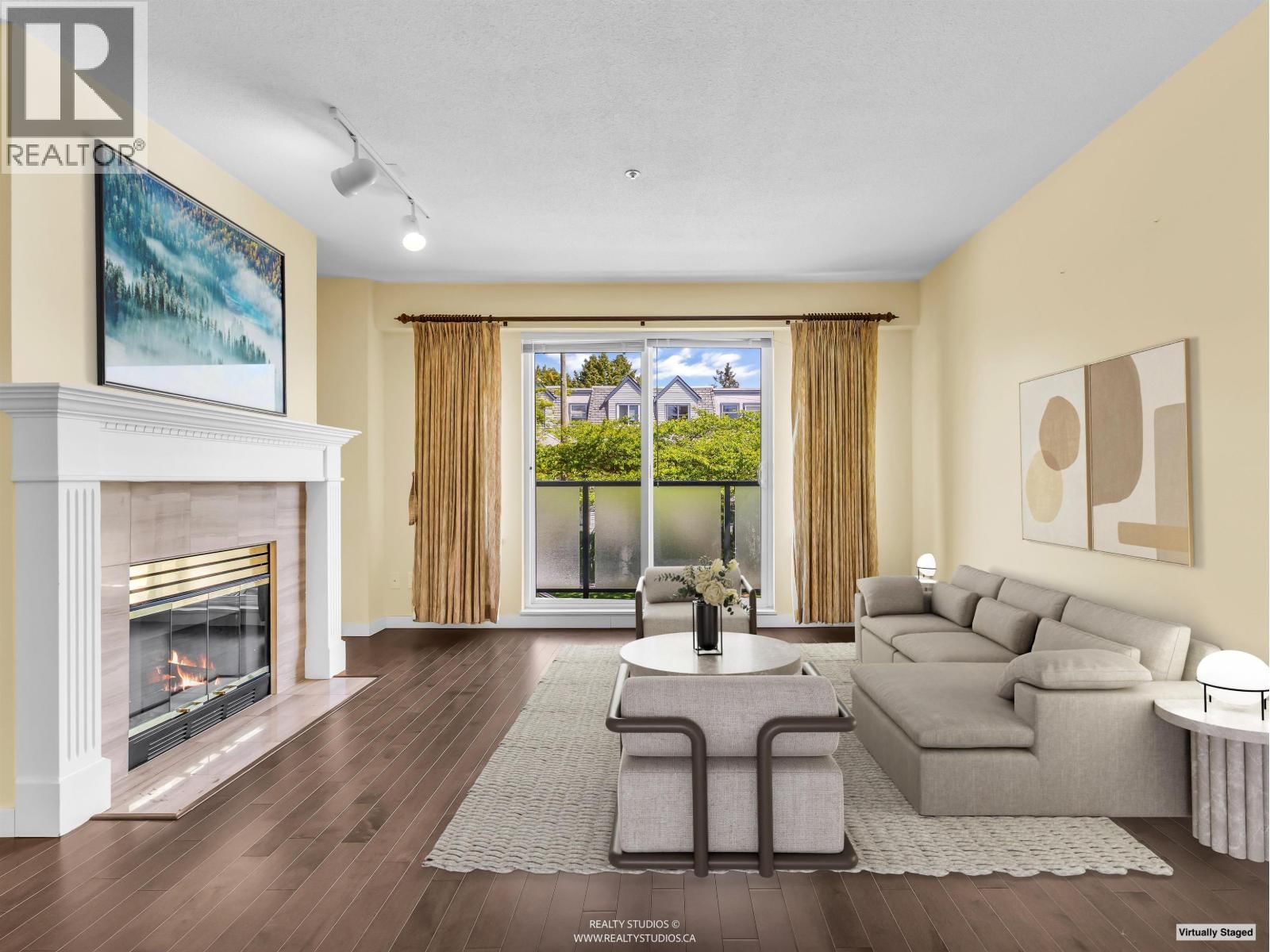 876 16TH Avenue, Vancouver, British Columbia V5Z 1T1