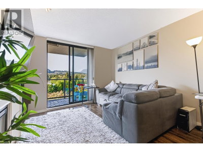 2982 BURLINGTON Drive | Coquitlam British Columbia | Slide Image Four