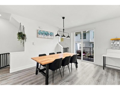 9688 162A Street | Surrey British Columbia | Slide Image Nine