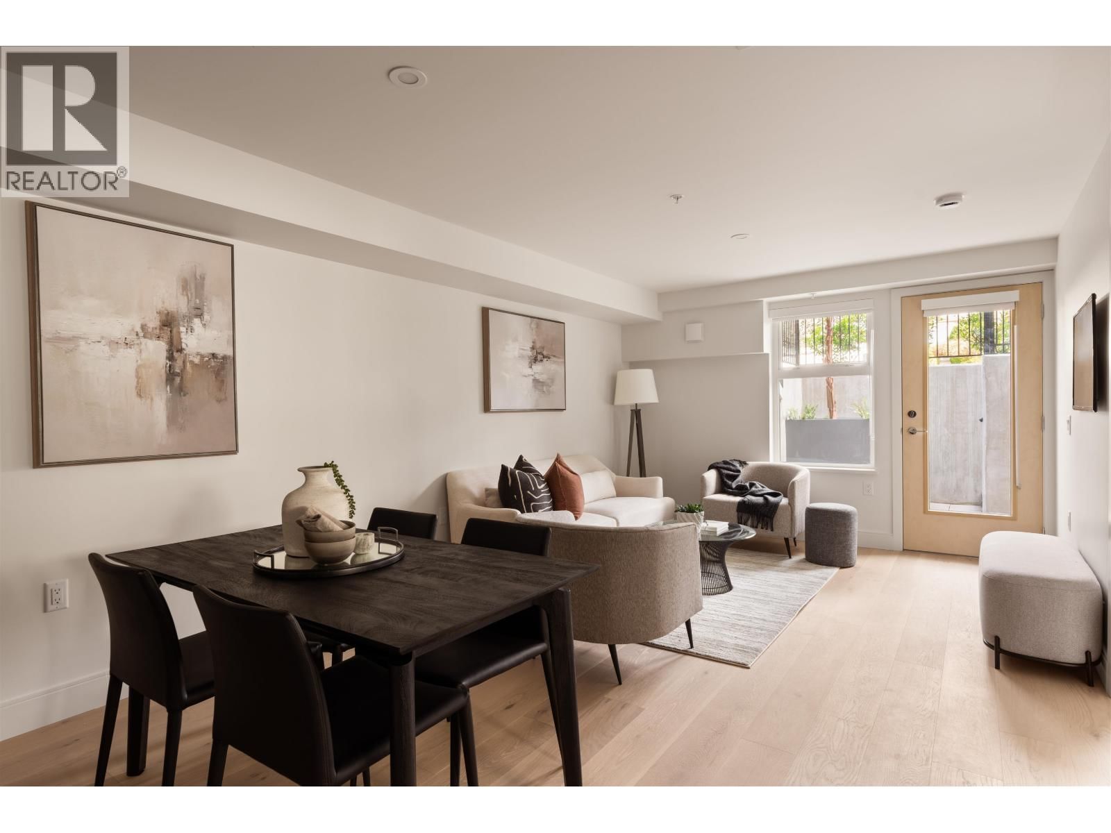 378 45TH Avenue, Vancouver, British Columbia V5Y 0P6