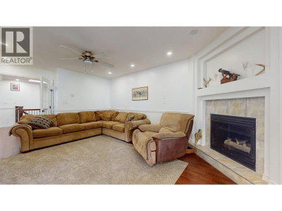 2015 BALSAM Way | Squamish British Columbia | Slide Image Twelve