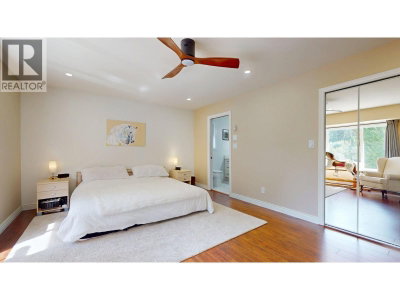 2015 BALSAM Way | Squamish British Columbia | Slide Image Sixteen