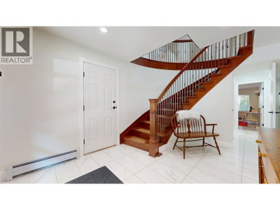 2015 BALSAM Way | Squamish British Columbia | Slide Image Three