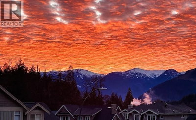 2015 BALSAM Way | Squamish British Columbia | Slide Image Thirty-seven