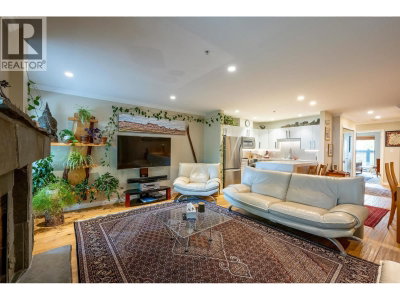 4637 BLACKCOMB Way | Whistler British Columbia | Slide Image Three