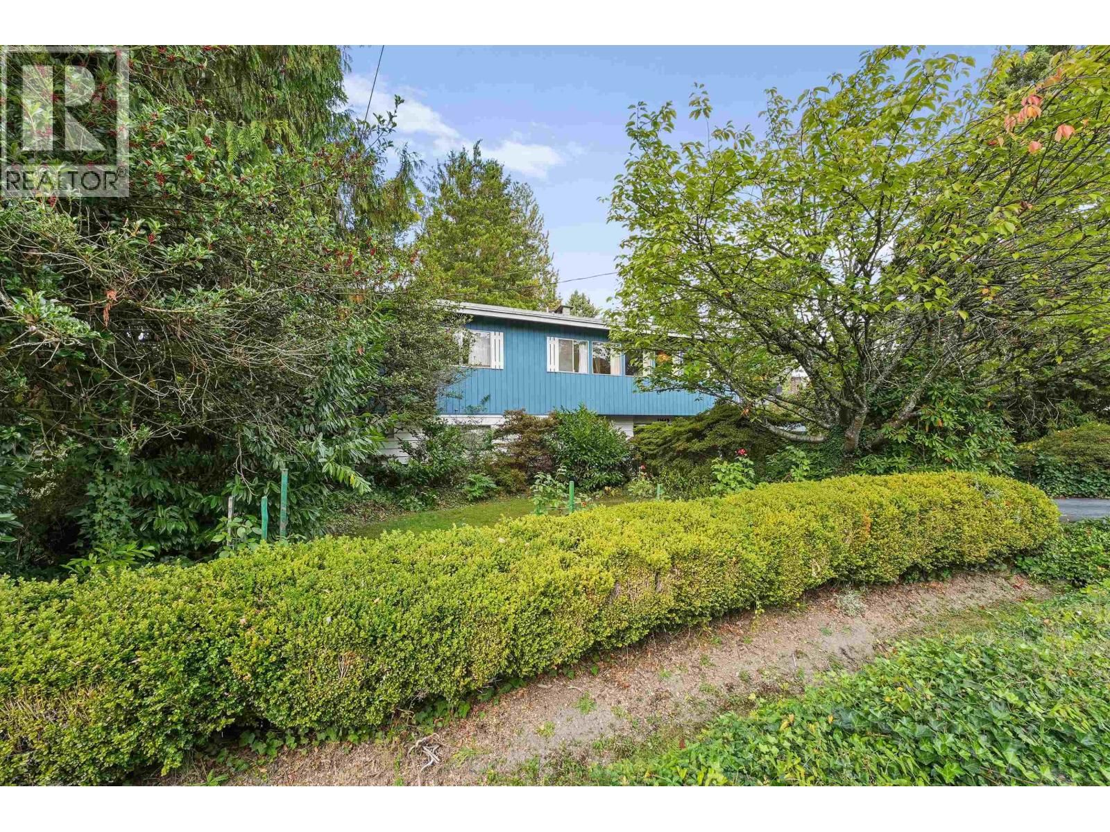 11669 228 Street, Maple Ridge, British Columbia V2X 6L7