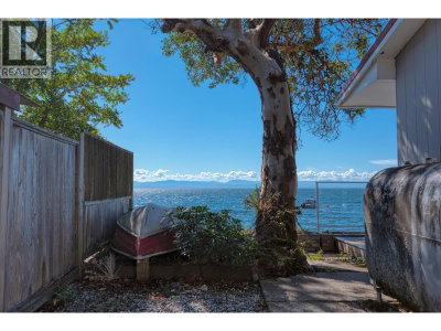 6833 SUNSHINE COAST Highway | Sechelt British Columbia | Slide Image Twenty-four