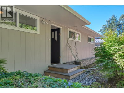 6833 SUNSHINE COAST Highway | Sechelt British Columbia | Slide Image Twenty-seven