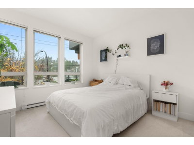 14022 NORTH BLUFF Road | White Rock British Columbia | Slide Image Fifteen