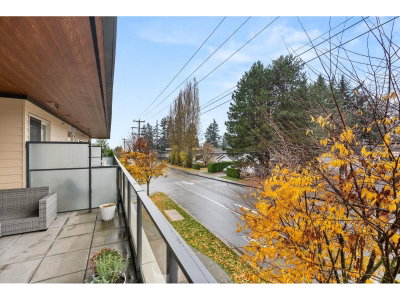 14022 NORTH BLUFF Road | White Rock British Columbia | Slide Image Twenty