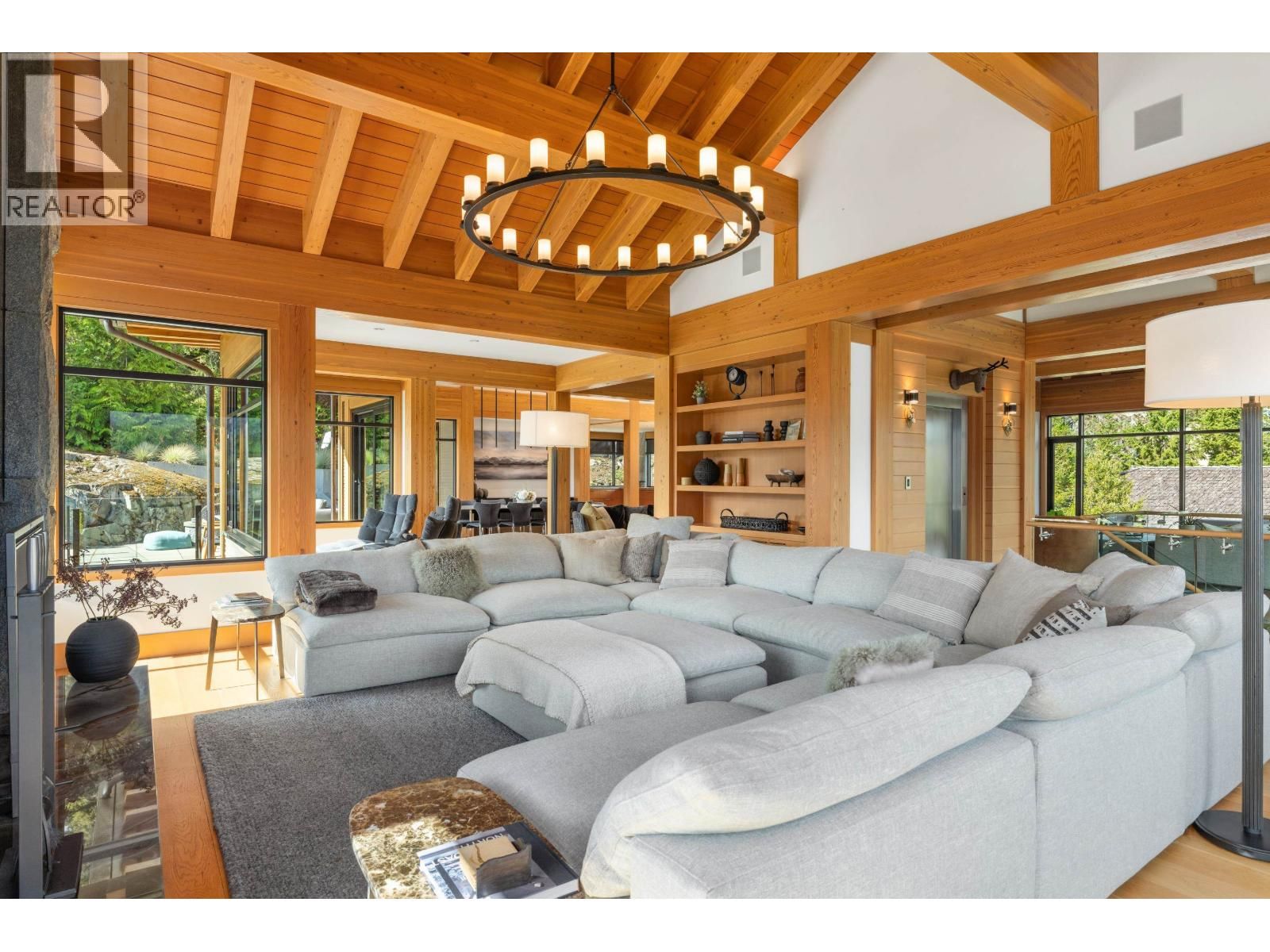 7465 TREETOP Lane property photo